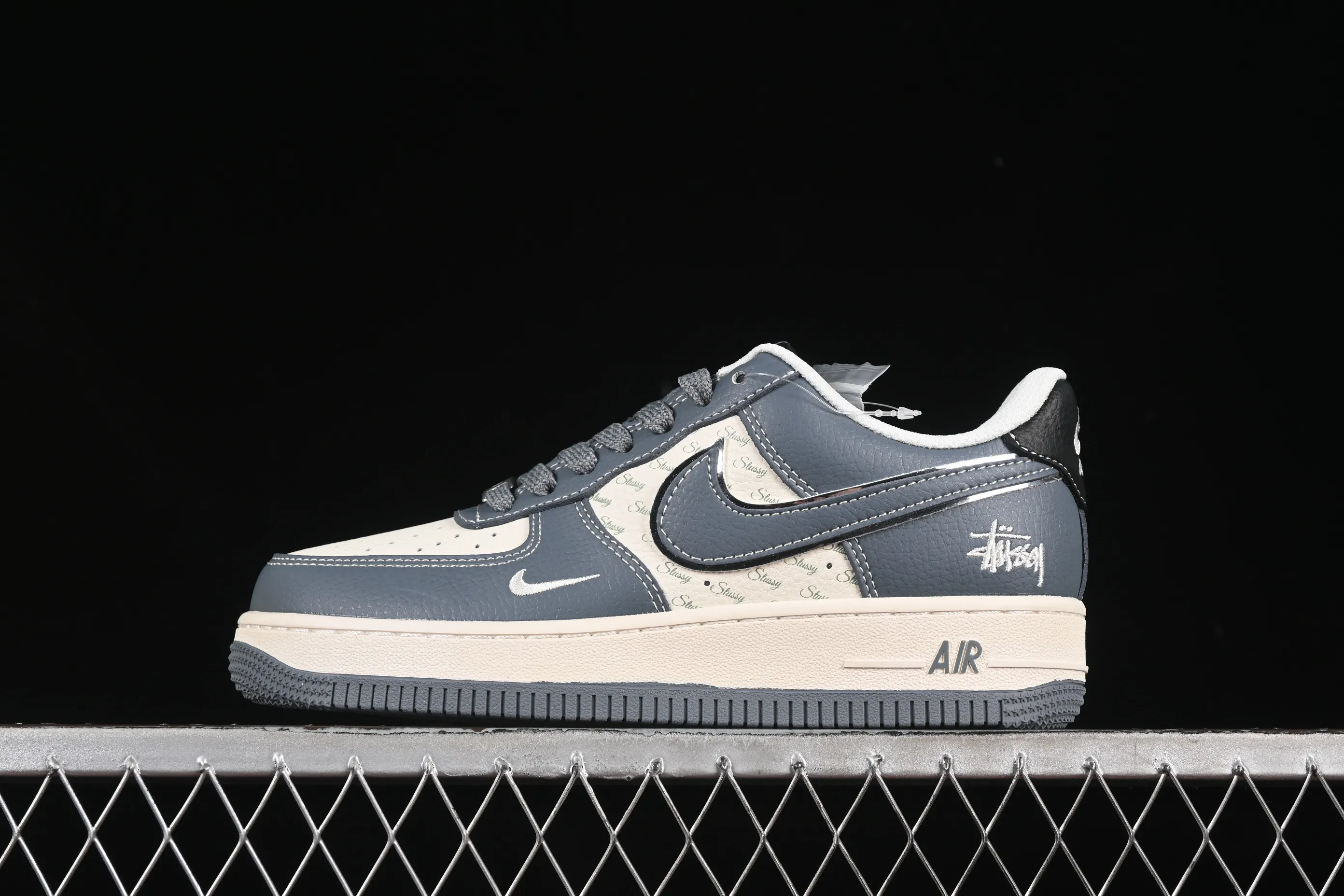 All categories Nk Air Force 1 Air Force series Nk Air Force 1 Low Air Force low-top Nike Air Force 1'07 Low Stussy co-branded gray black tail Air Force 1 low-top casual sneakers XS1958-553